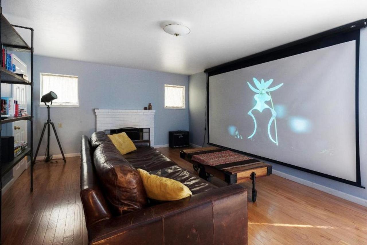 Large 1 Bedroom Apartment, Home Theater, Fireplace Berkeley Kültér fotó